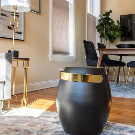 Getaway In The Heart Of Pilsen Chicago Apartment Exterior photo