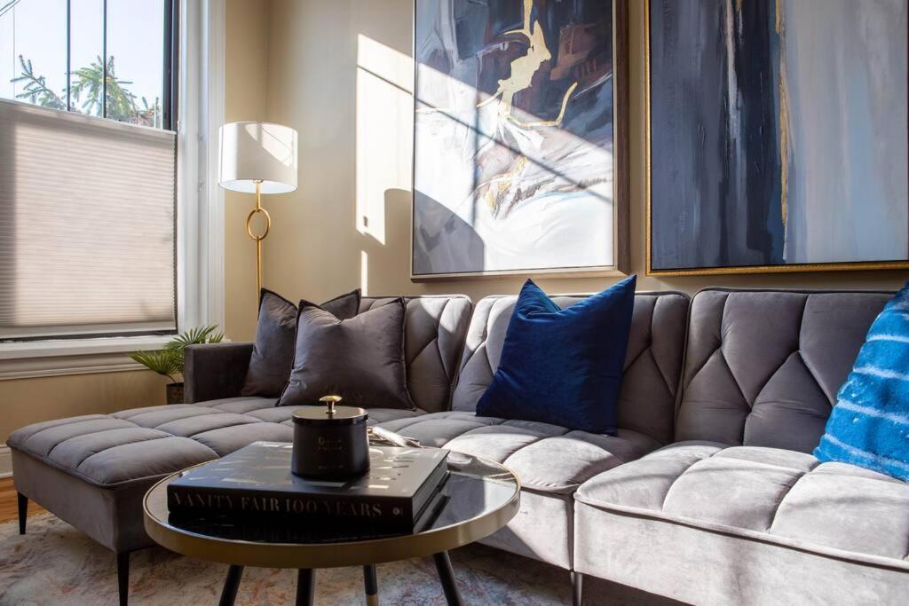 Getaway In The Heart Of Pilsen Chicago Apartment Exterior photo