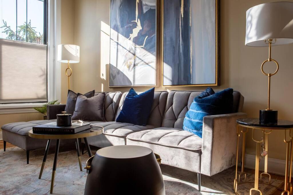 Getaway In The Heart Of Pilsen Chicago Apartment Exterior photo